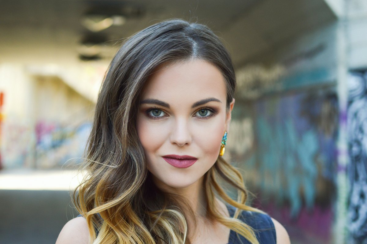 Eva B.